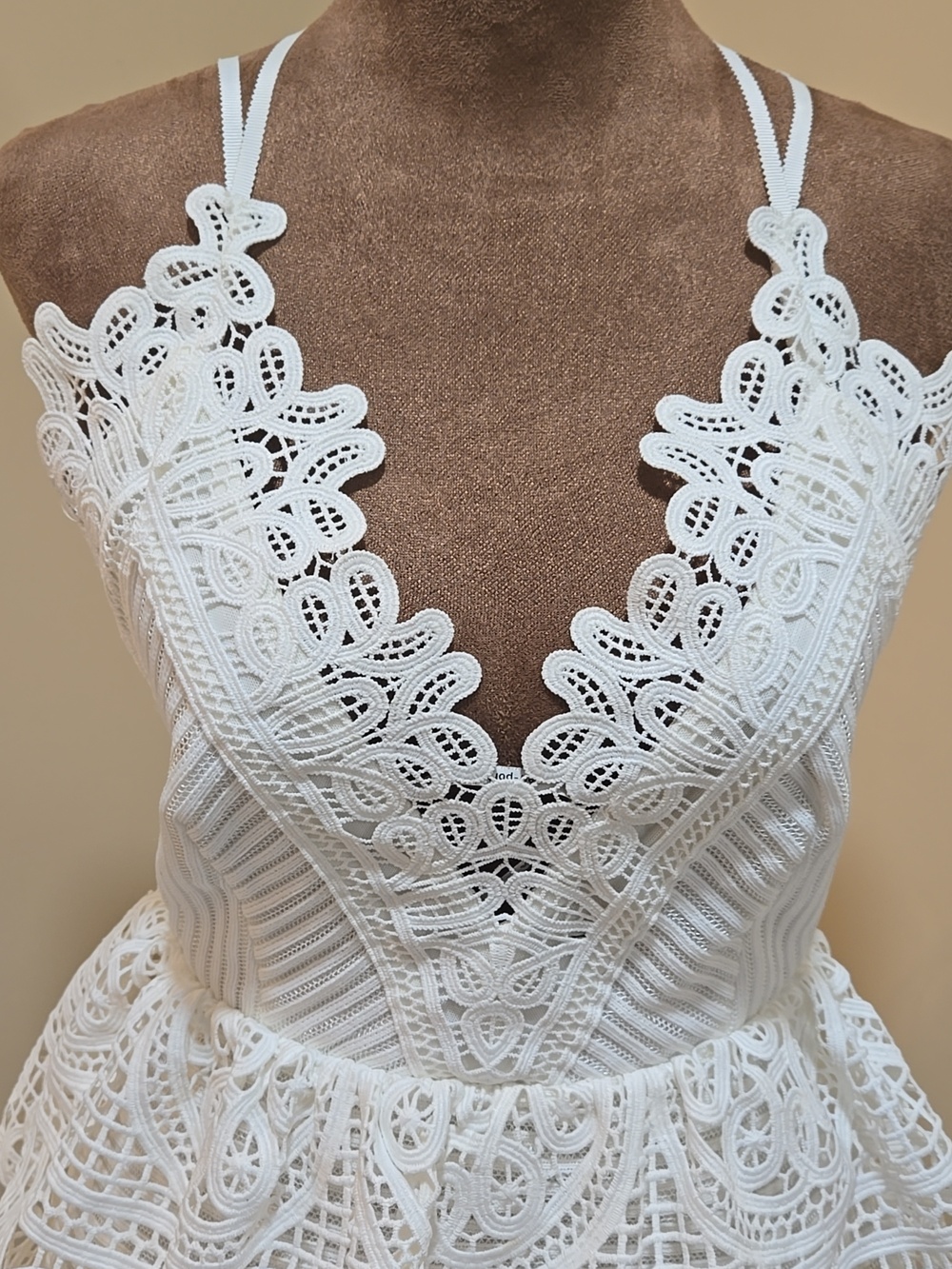 Self-Portrait White Lace Dress!!! - Picture 3 of 8